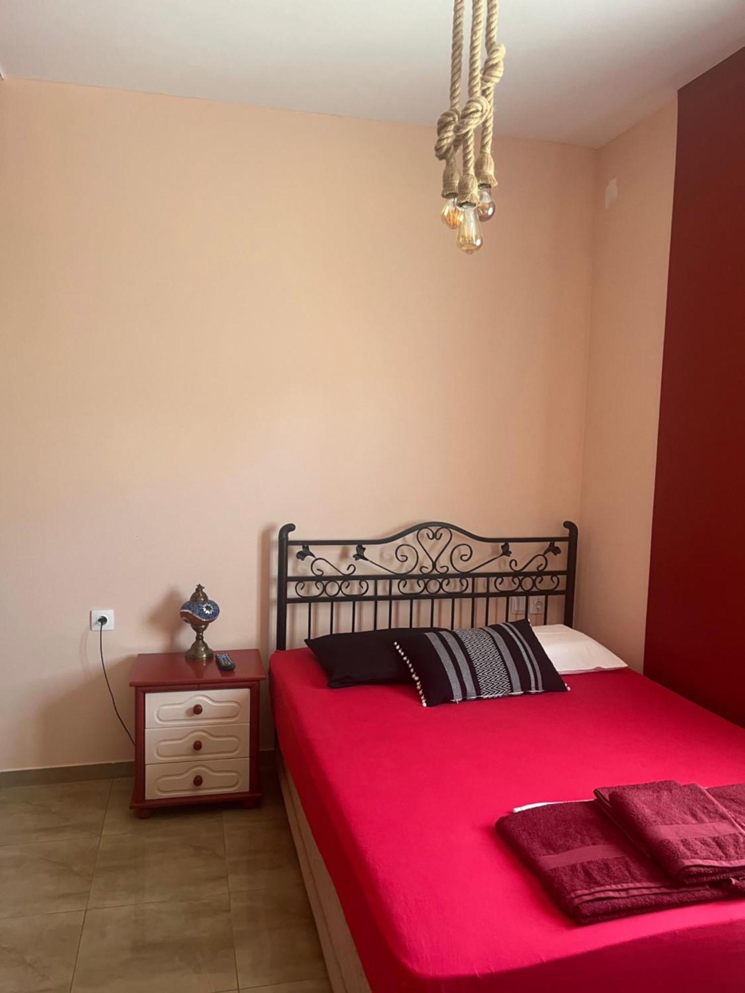 Sea Airport Art Studio Apartment Artemida  Exterior photo